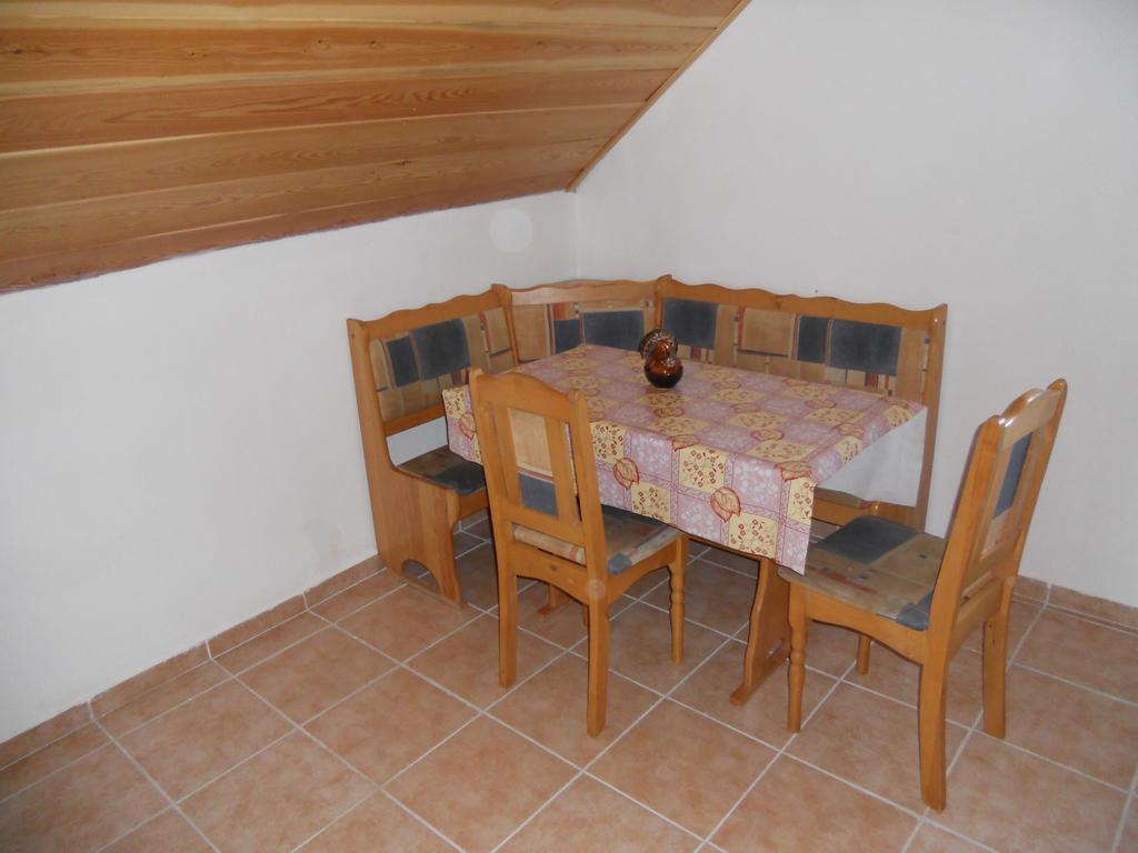 Vinarstvi Bician Apartment Vrbovec Exterior foto
